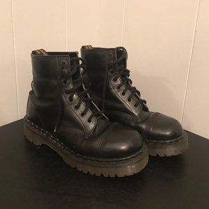 Vintage Dr. Martens - Black, Hard Toe, Size 8 Women's (US)
